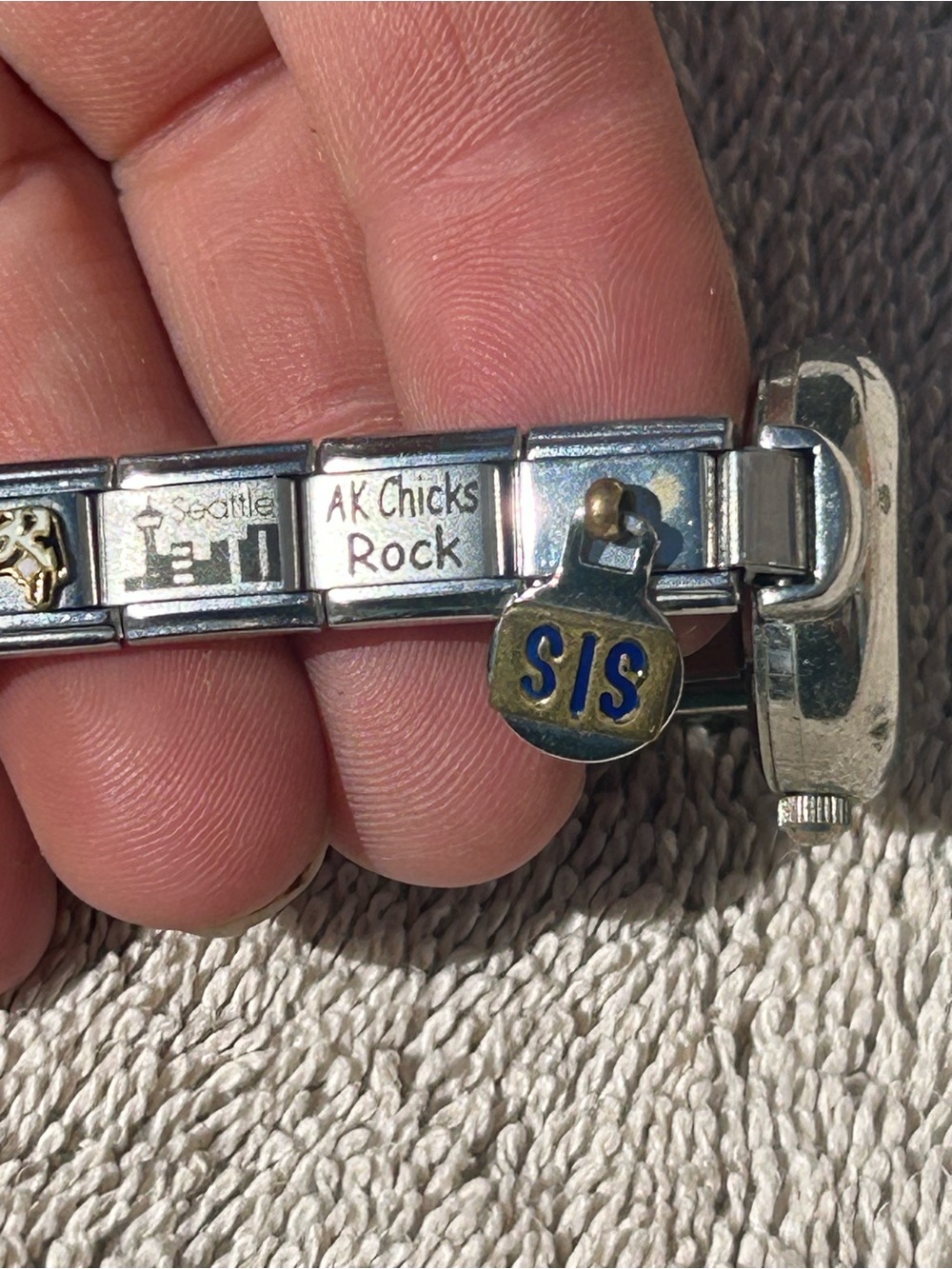 Vintage Silver-Tone Black Dial Quartz charm Bracelet Watch - Picture 3 of 10